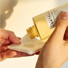 Load image into Gallery viewer, Skin1004 Madagascar Centella Toning Toner
